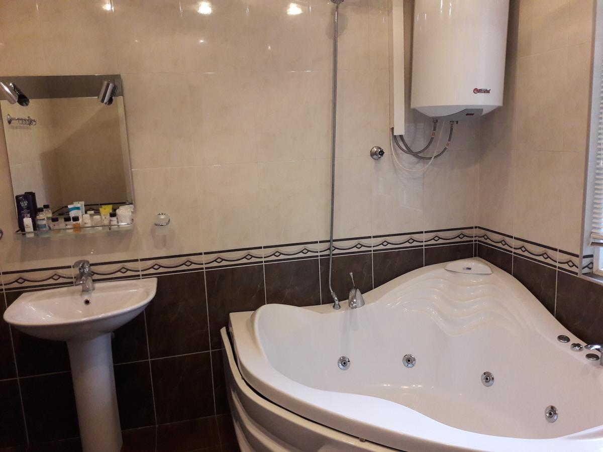 I See The Sea Nefchilyar Avenue 2 Bedroom Bakoe Buitenkant foto